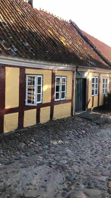 Idyllisk, Historisk Byhus Ved Fjorden I Mariager Esterno foto