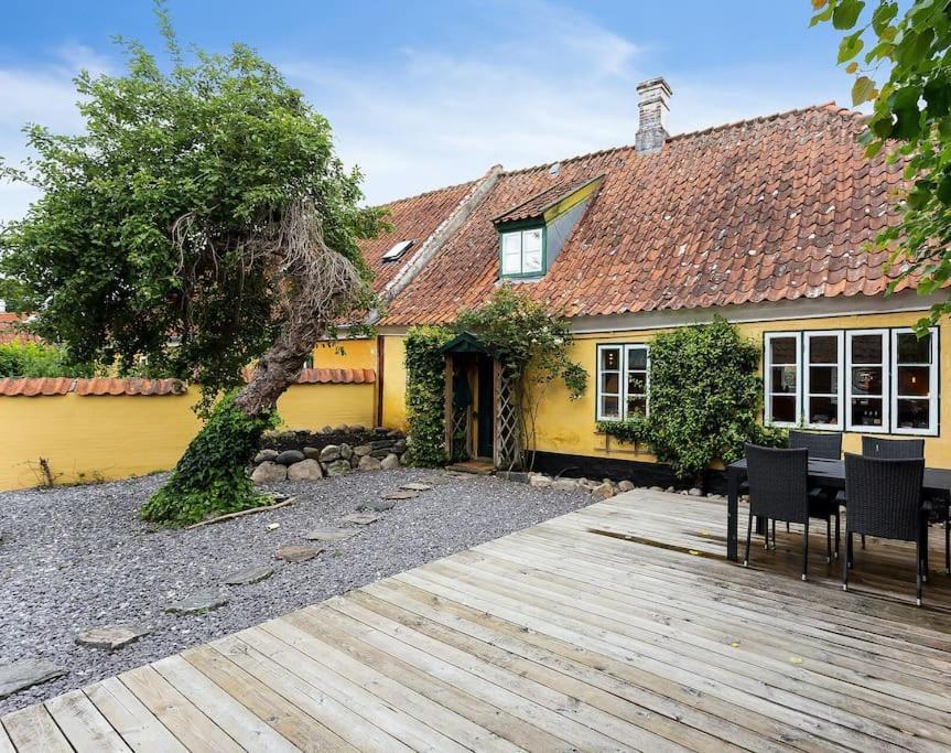 Idyllisk, Historisk Byhus Ved Fjorden I Mariager Esterno foto
